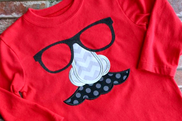 Joke Glasses Applique: A Seasonal Design Review